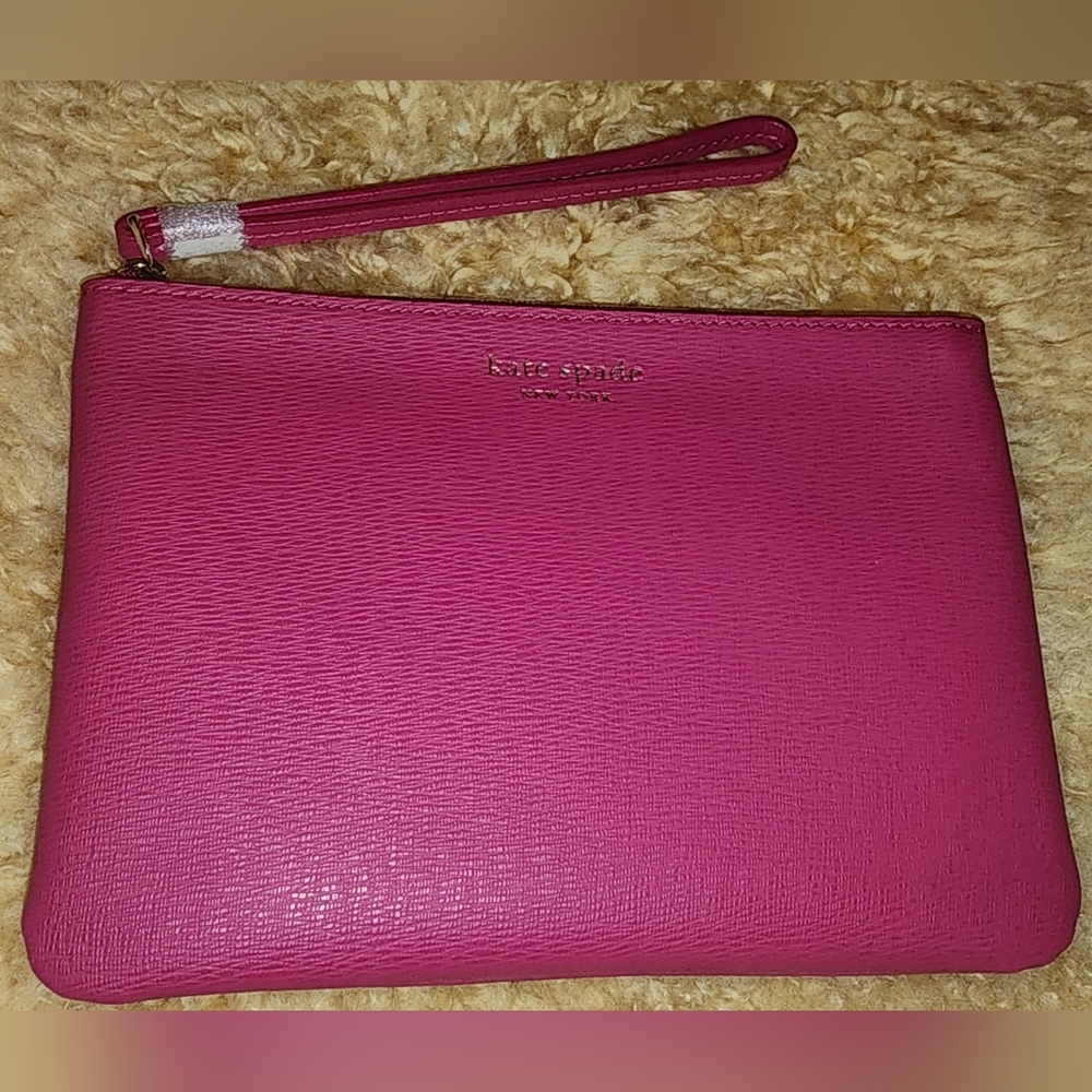 NWT Kate Spade Fuchsia Pink Wristlet Clutch